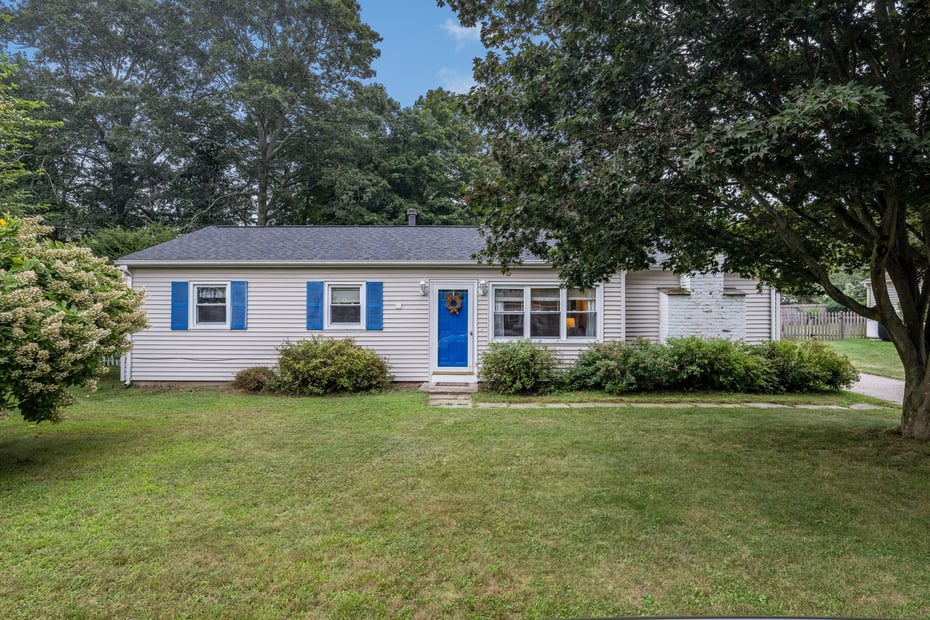 12 Park Drive Photo 1