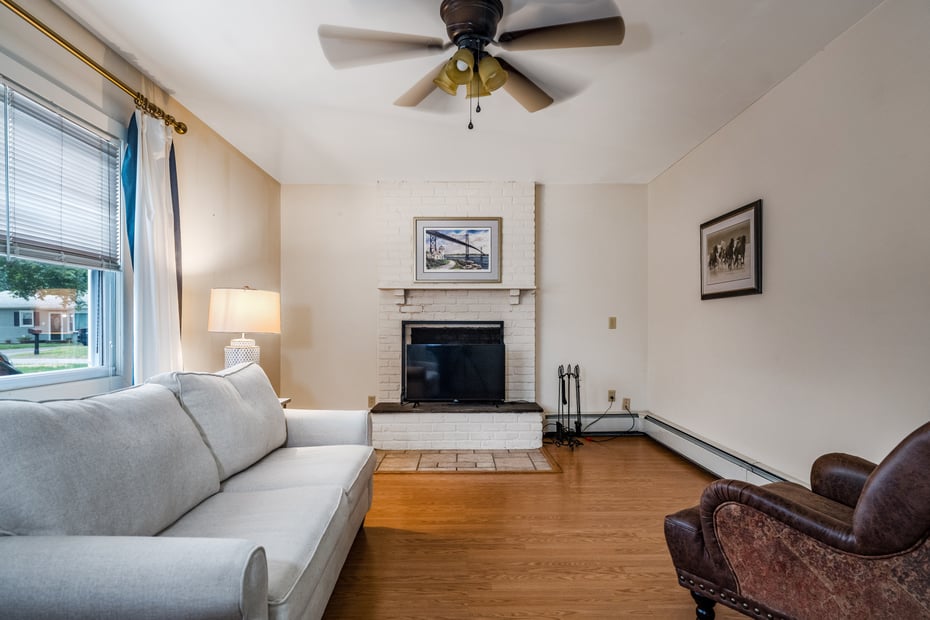 12 Park Drive Photo 16