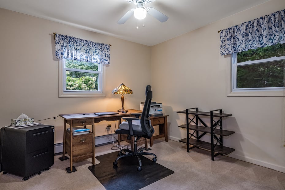 12 Park Drive Photo 19