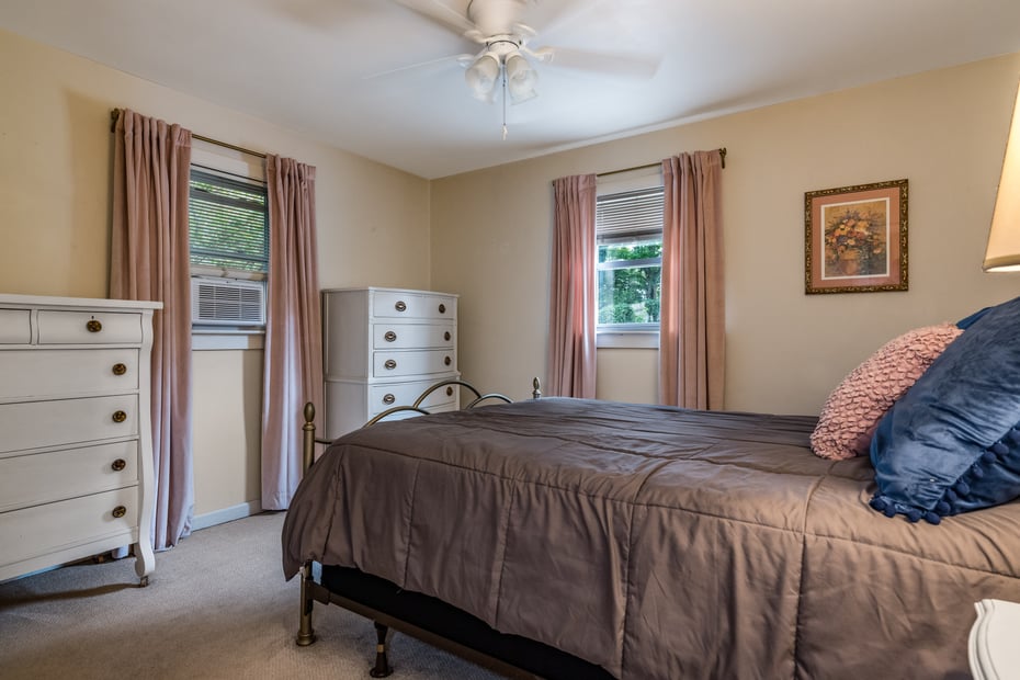 12 Park Drive Photo 20