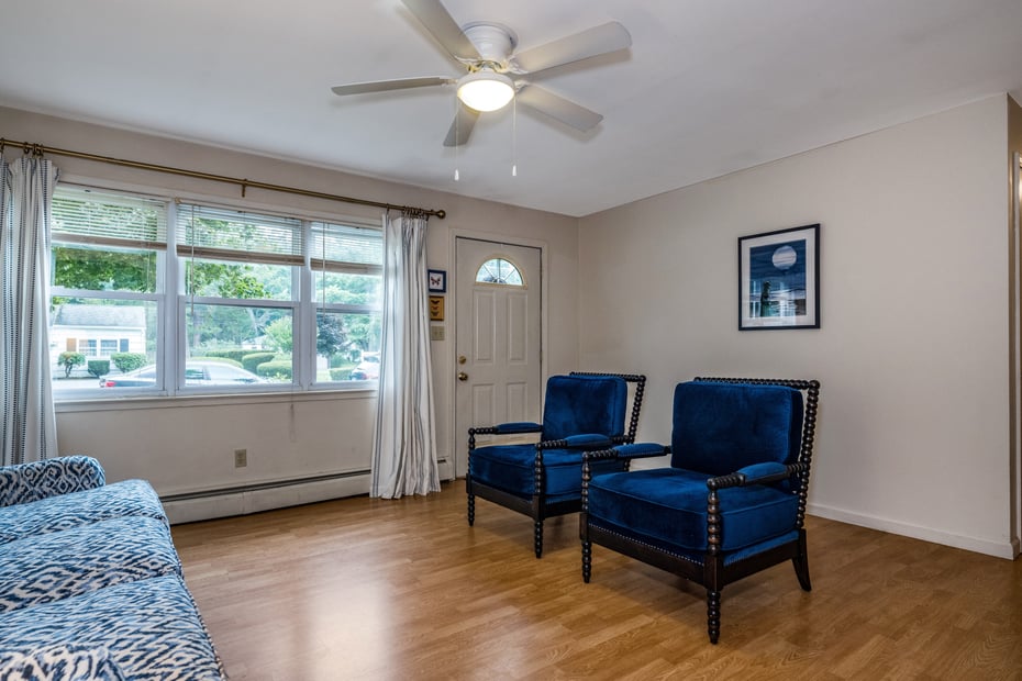 12 Park Drive Photo 11