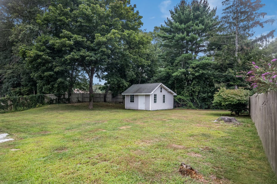 12 Park Drive Photo 24