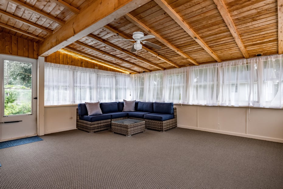 12 Park Drive Photo 22