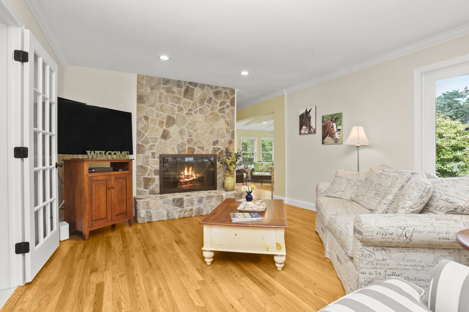 580 Ridgebury Road Photo 10