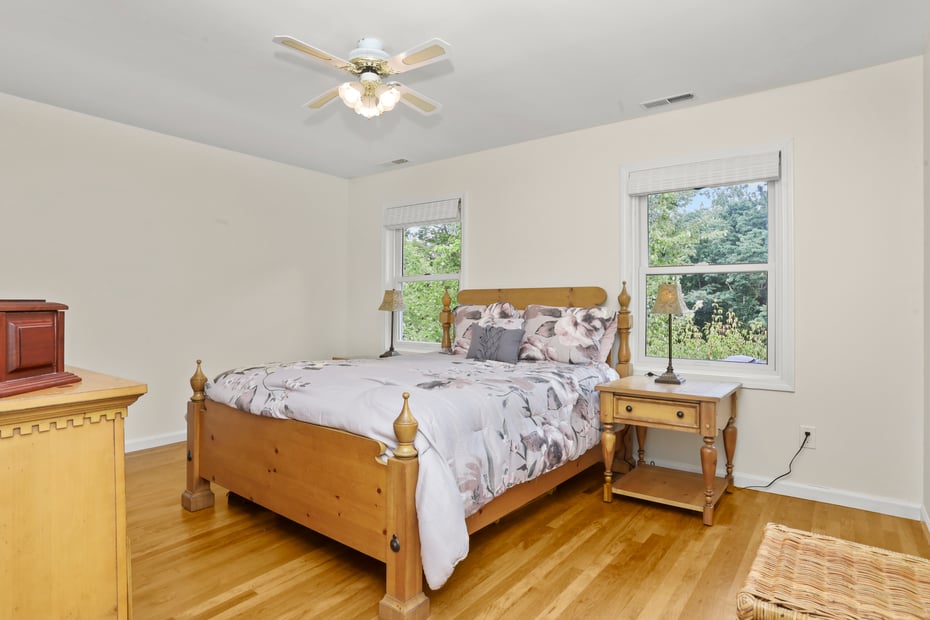 580 Ridgebury Road Photo 23