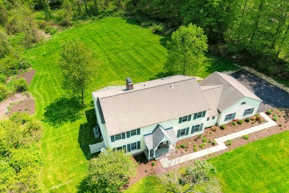 580 Ridgebury Road Photo 1