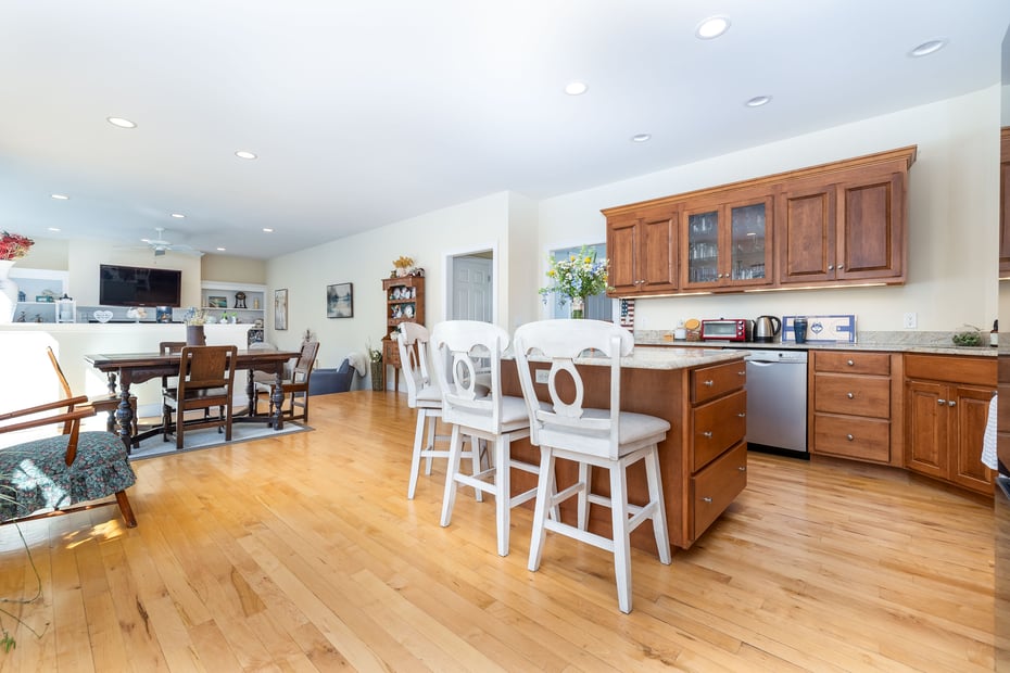 9 Canterbury Court Photo 19