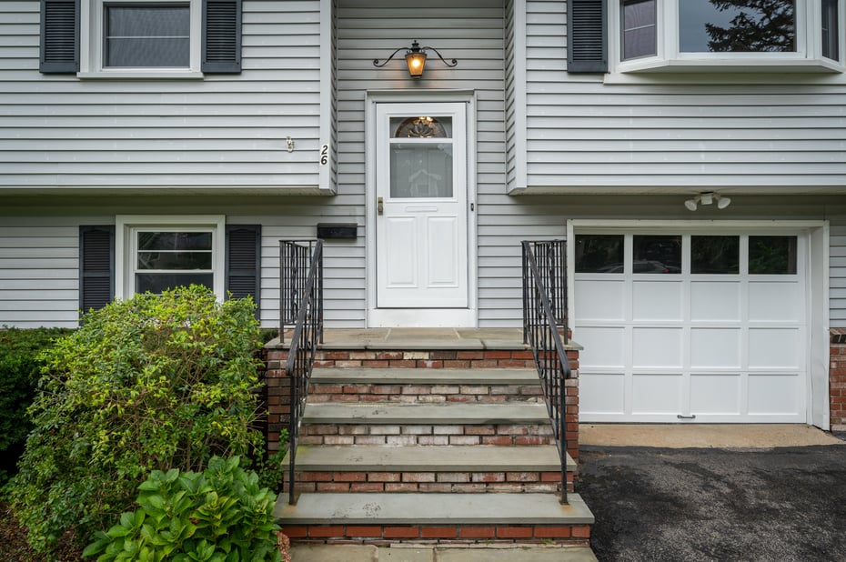 26 Hilltop Avenue Photo 2