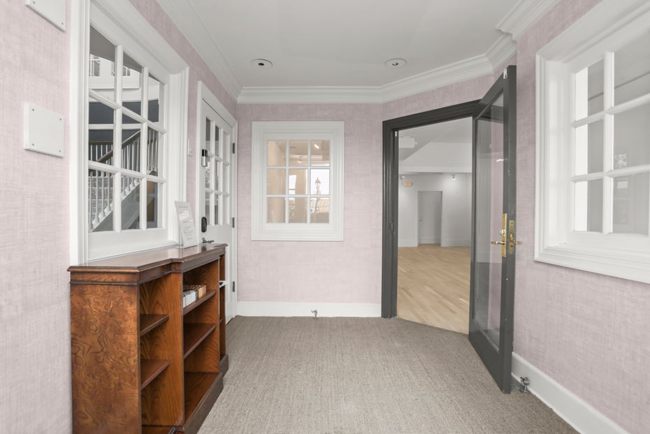 21 South Avenue Photo 3