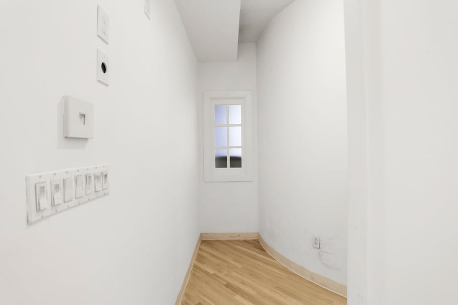 21 South Avenue Photo 18