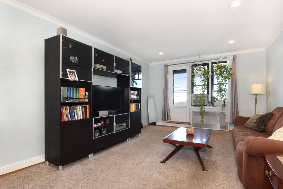 315 King Street #6G Photo 7