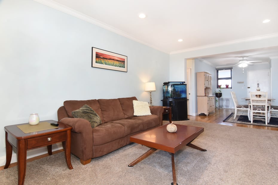 315 King Street #6G Photo 9