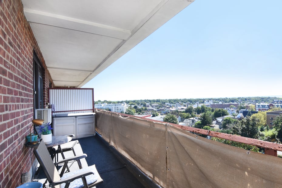 315 King Street #6G Photo 13