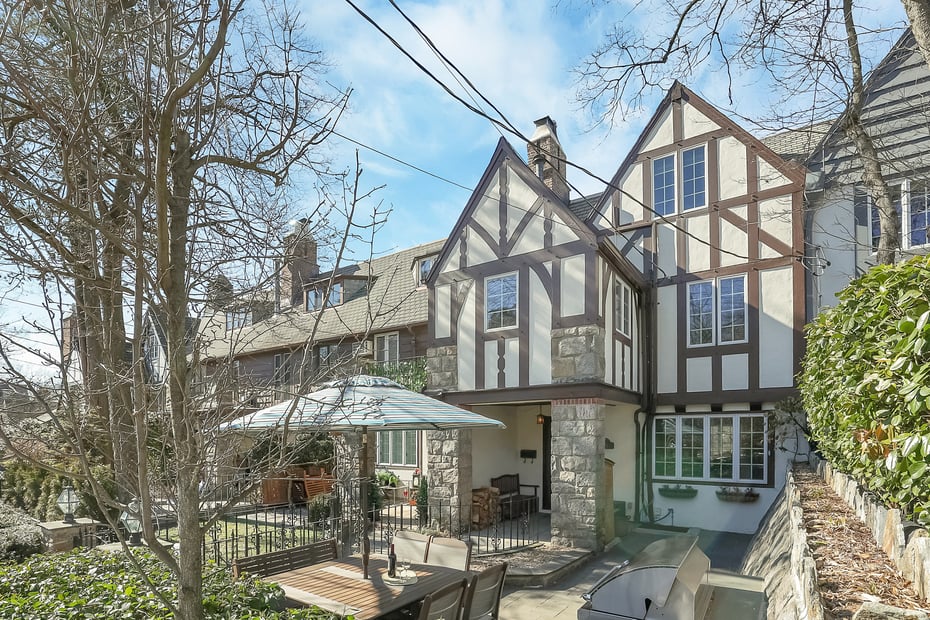 101 Kensington Road Photo 4