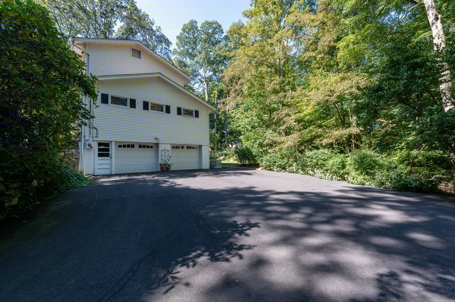 24 Twin Hills Road Photo 35