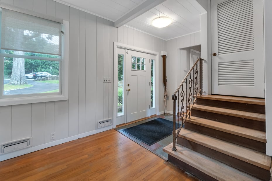 330 Wilmot Road Photo 5