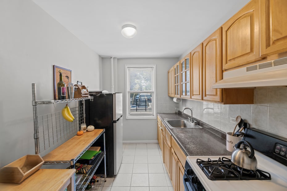 3475 Greystone Avenue #6H Photo 10