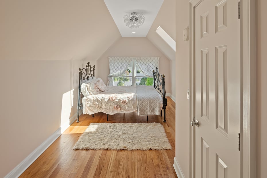 95 Forest Street Photo 16