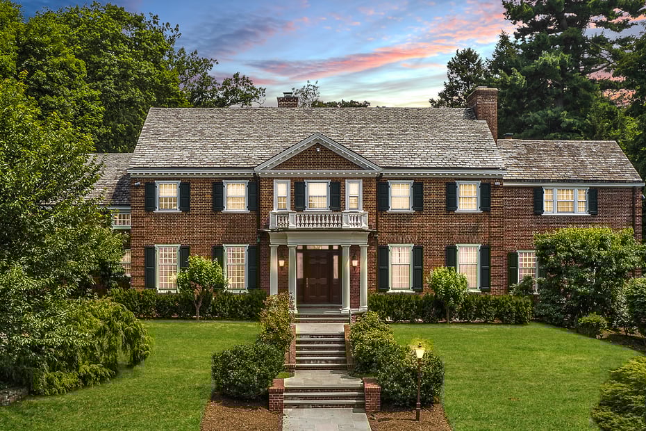 8 Cooper Road Photo 1