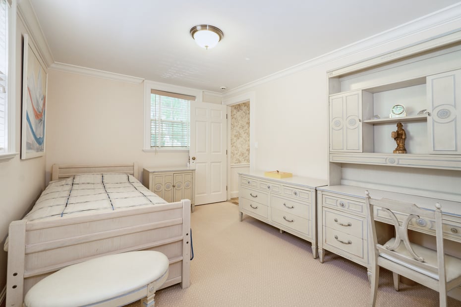 8 Cooper Road Photo 16