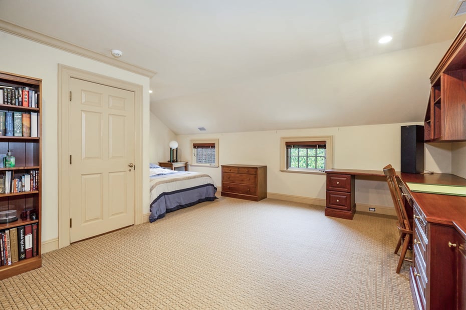 8 Cooper Road Photo 25