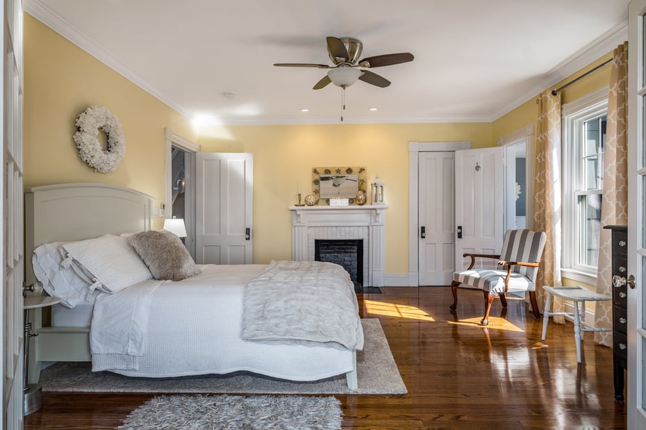 10 Circle Avenue Photo 24