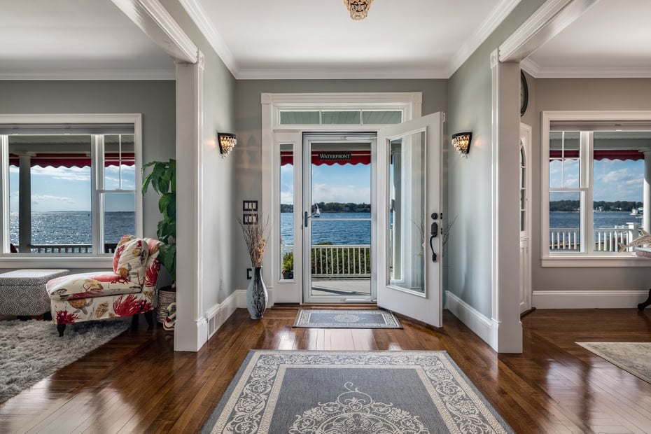 10 Circle Avenue Photo 9
