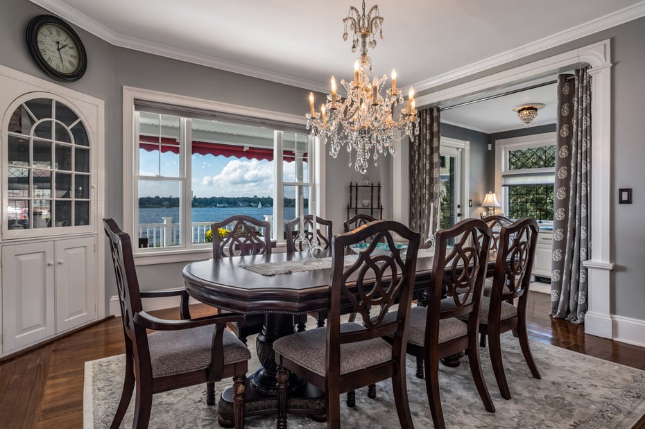 10 Circle Avenue Photo 14