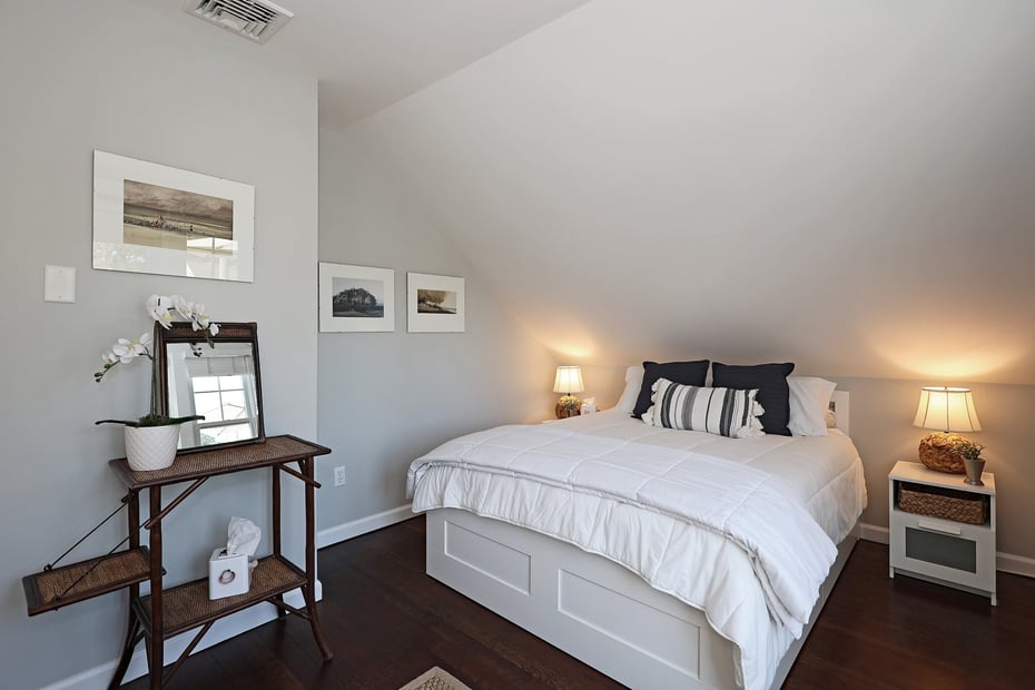 11 Danbury Avenue Photo 16
