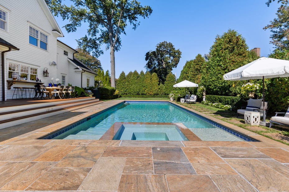 420 Park Avenue Photo 3