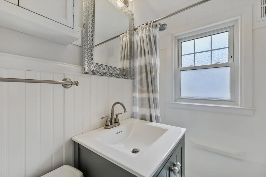 142 Jason St Photo 19