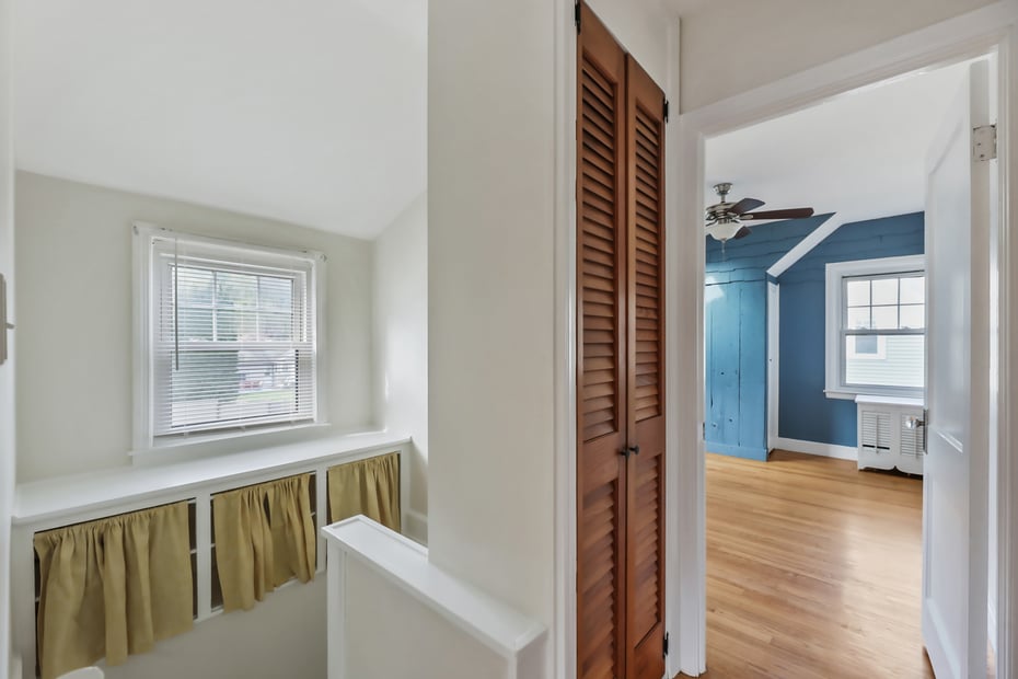 142 Jason St Photo 20
