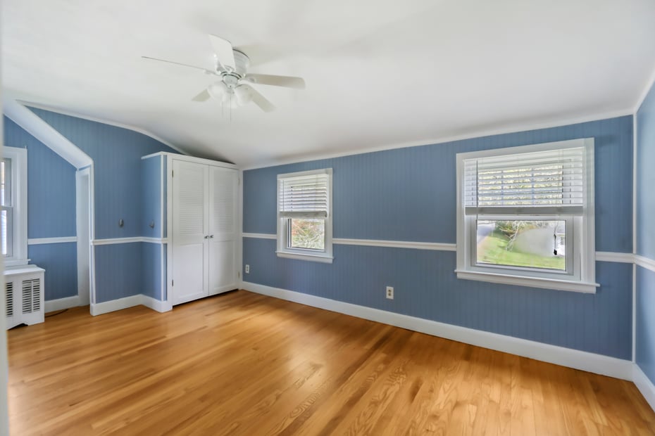 142 Jason St Photo 27