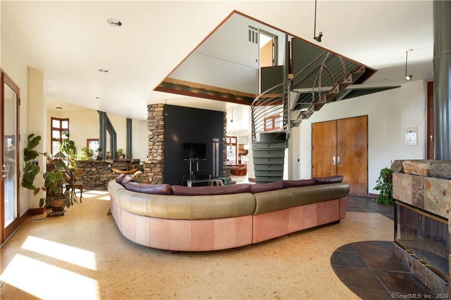 27 Ridge Road Photo 7