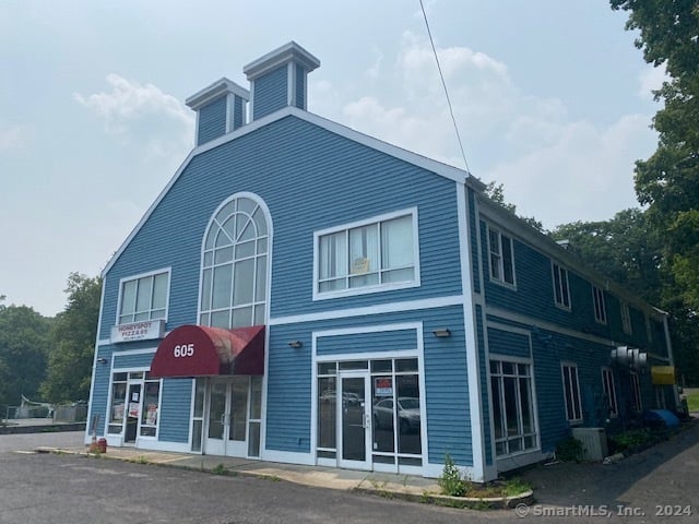 605 Main Street Photo 1