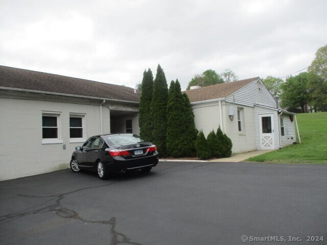2742 State Street Photo 17