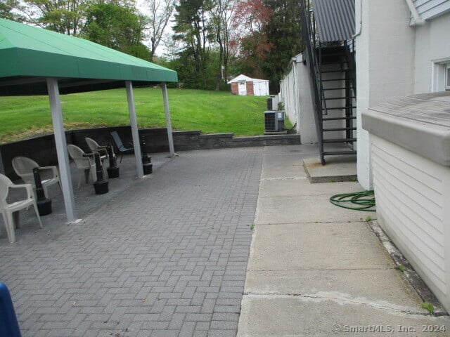 2742 State Street Photo 25