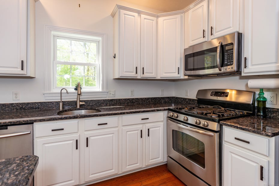 127 Massapeag Road Photo 15