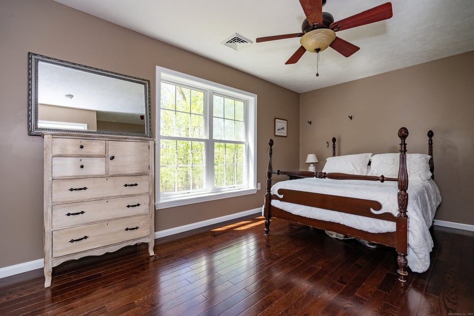 127 Massapeag Road Photo 24