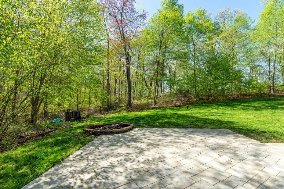 127 Massapeag Road Photo 34