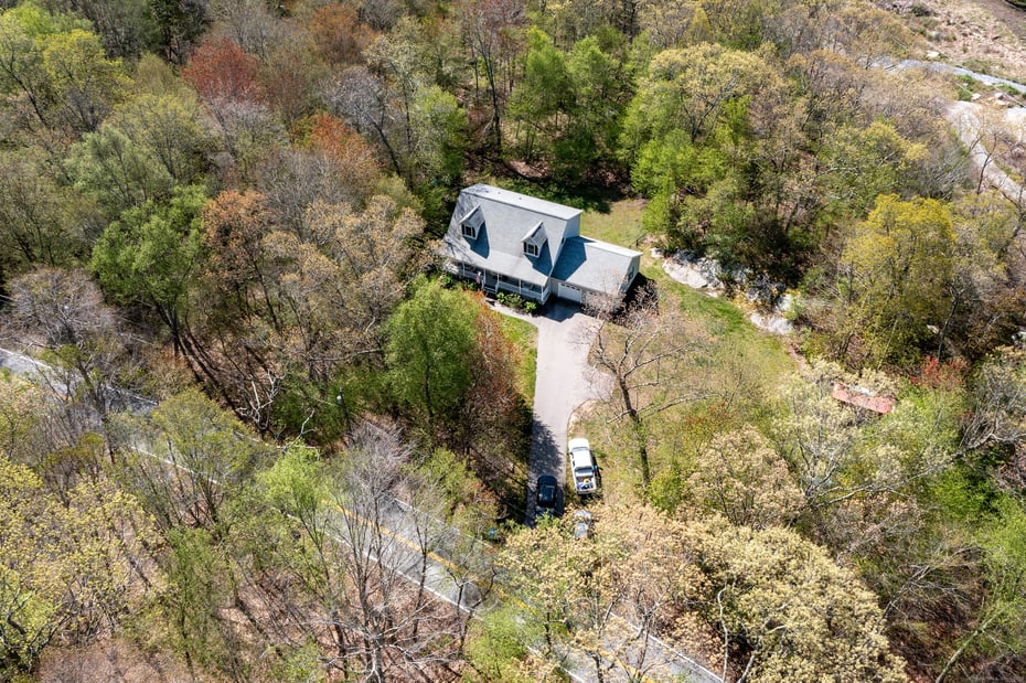 127 Massapeag Road Photo 35