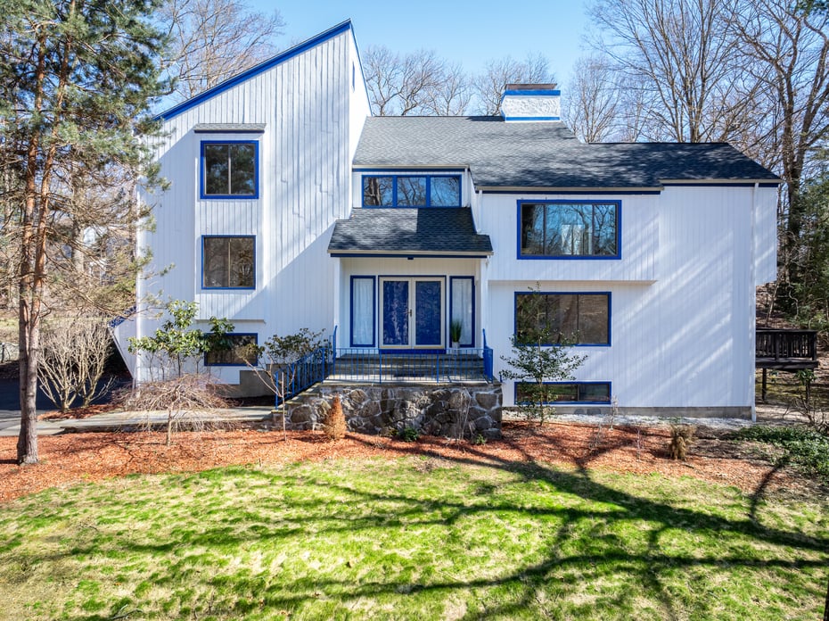 26 General Waterbury Lane Photo 1