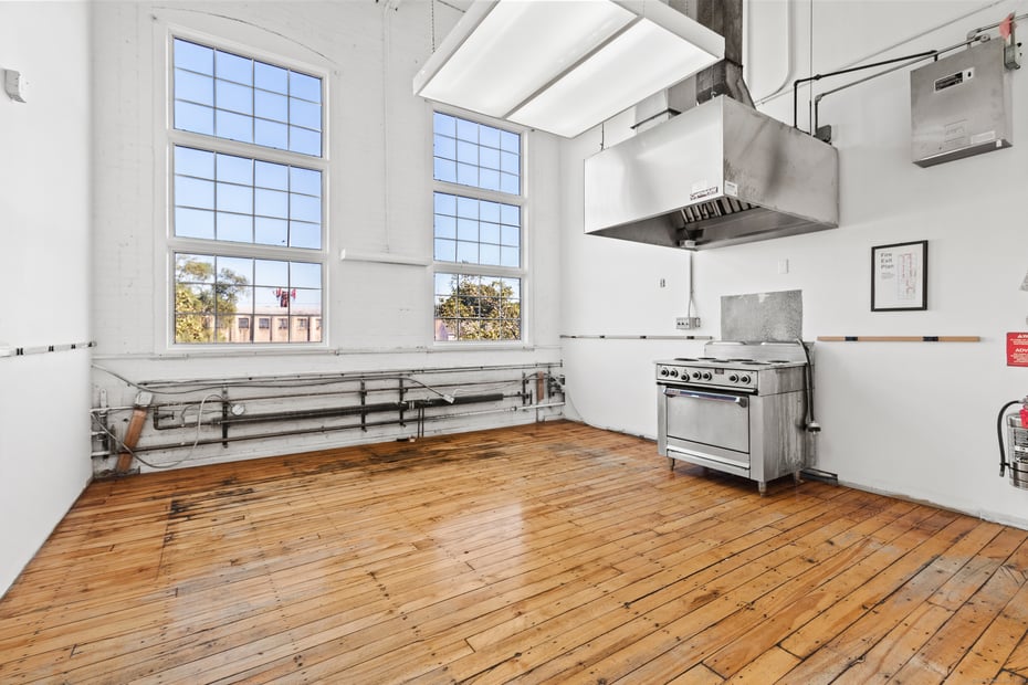 114 Boston Post Road Photo 13
