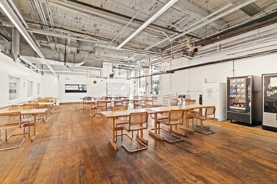 114 Boston Post Road Photo 24