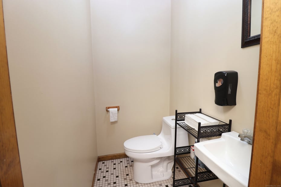 410 State Street Photo 28