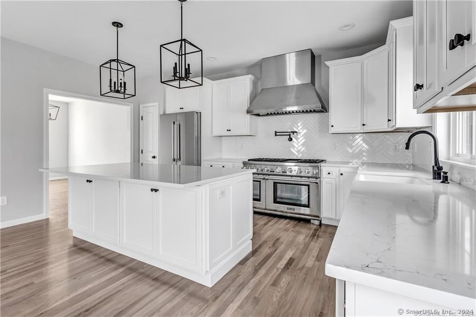 296 Garder Road Photo 4