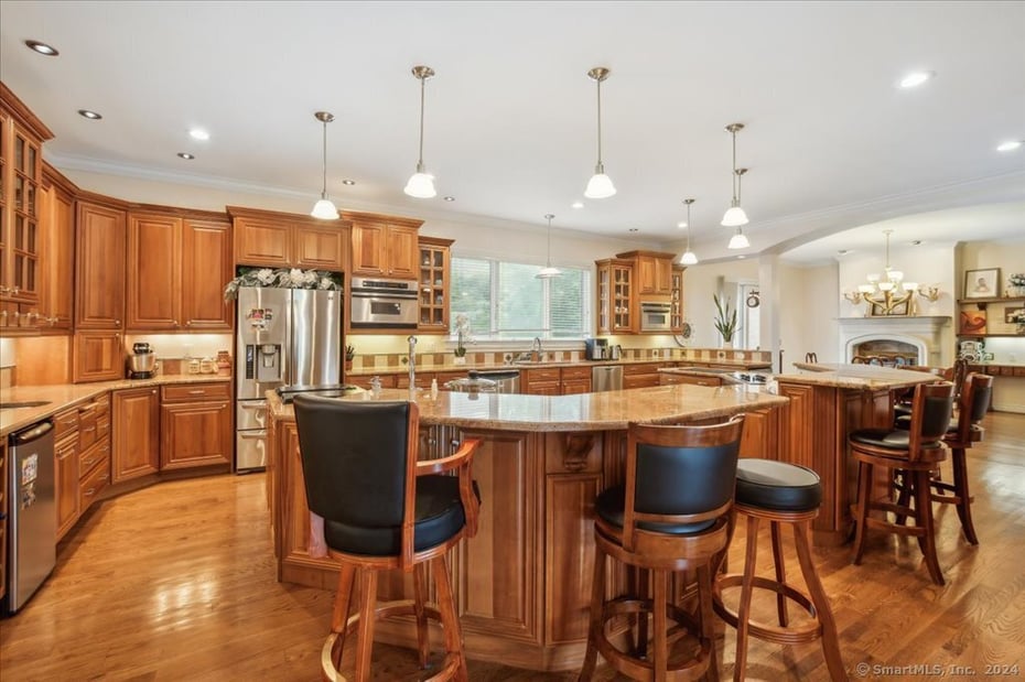 24 Hunting Ridge Drive Photo 12