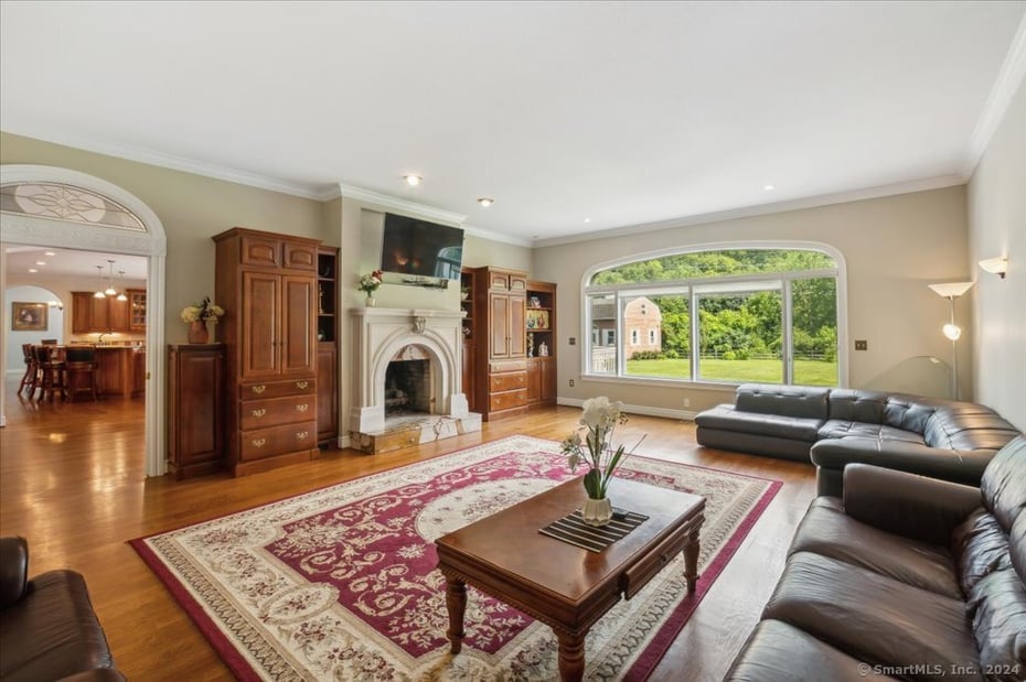 24 Hunting Ridge Drive Photo 17