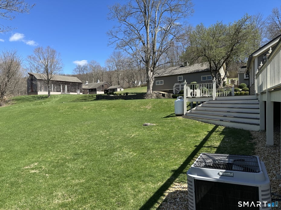 6 Hoyt Road Photo 38