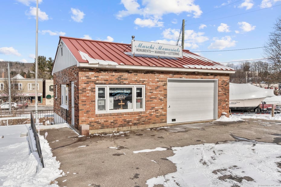 115 Willow Street Photo 11